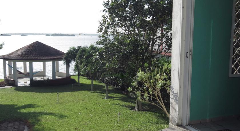 Bacalar Casa Lahar Vandrarhem Exteriör bild